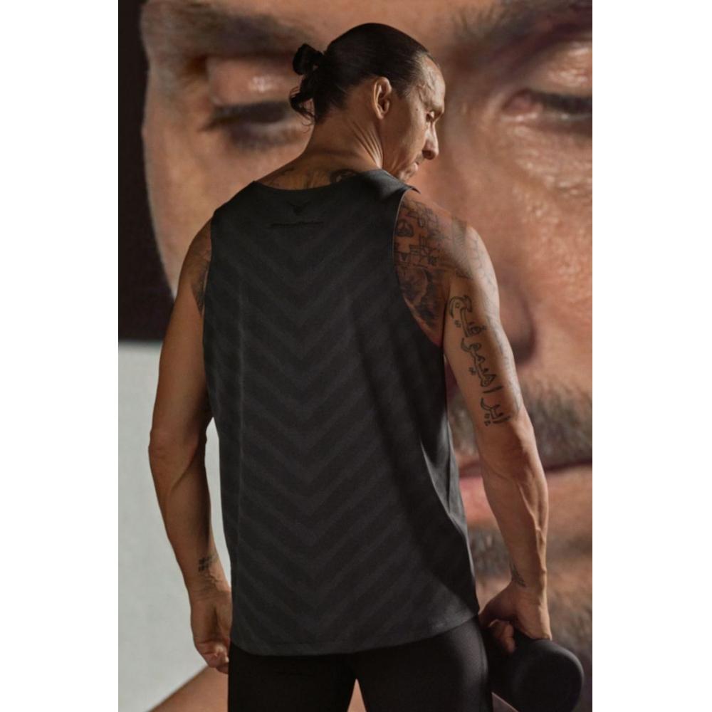 H M Sleeveless Sport Top Regular Fit dryMove Black Patterned