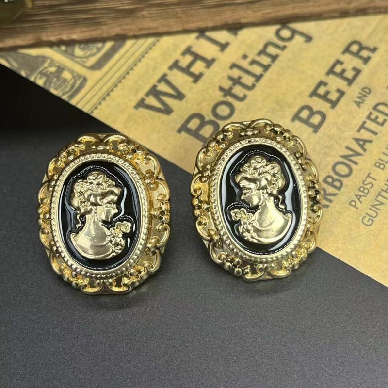 Vintage Cameo Court Style Earrings Matte Alloy Geometric Oval Studs Women