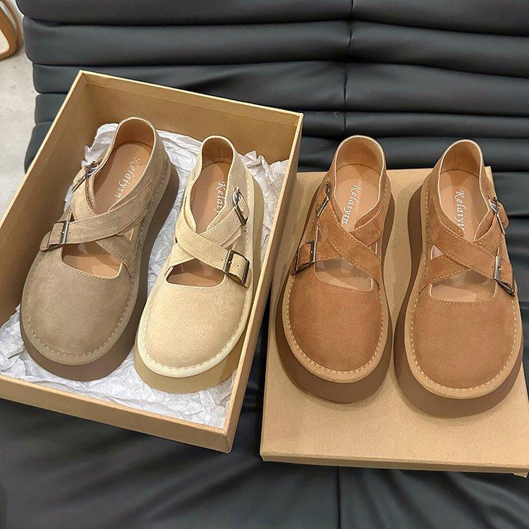 Retro French versatile thick-soled shallow-mouth single shoes women's 2025 new summer skirt round head height Mary Jane shoes
