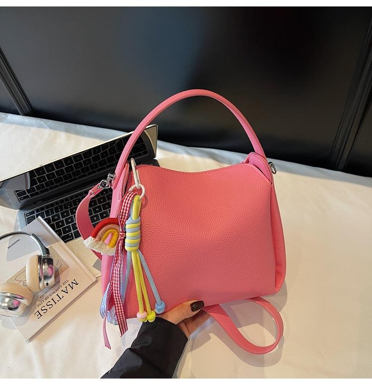 Popular Portable Pillow Bag Women 2025 New Simple Atmosphere Casual Shoulder Bag Fashion Messenger Bag