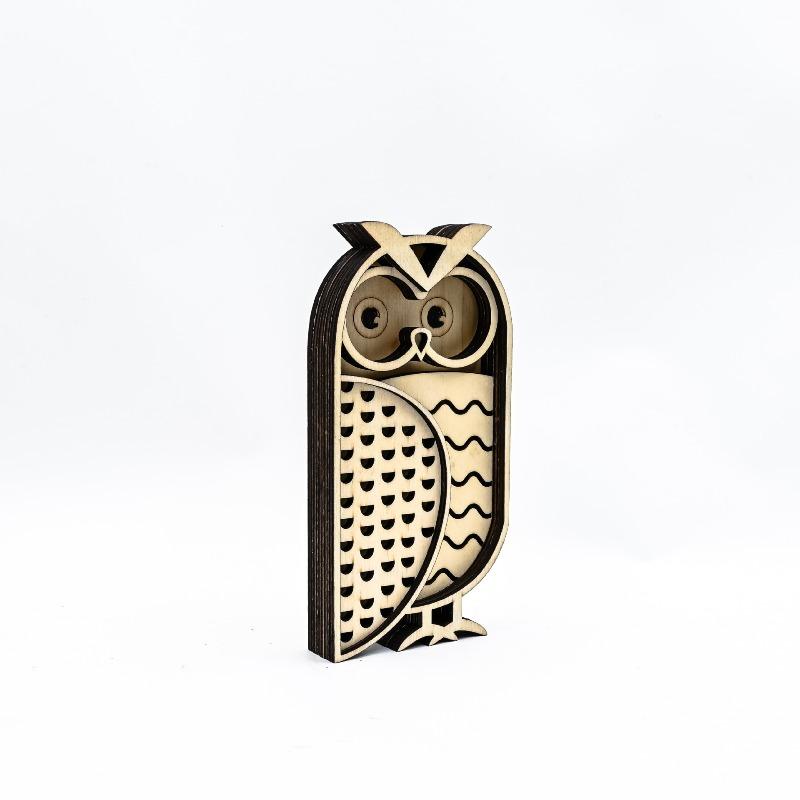Kreative Geschnitzte Eule aus Holz als Schreibtischdekoration mit Mehreren Schichten Geschnitzter Holzornamente