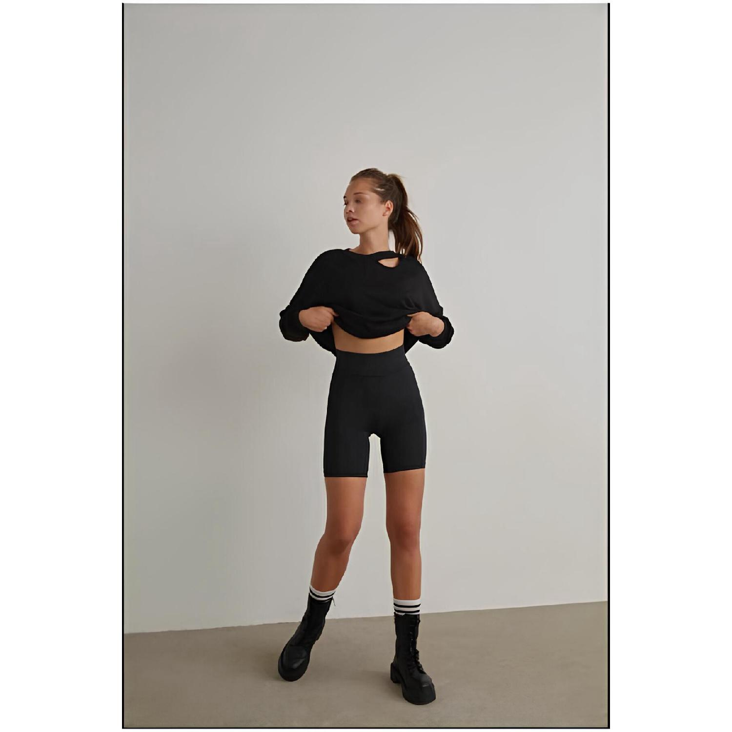 

Байкерские тайтсы с эффектной сборкой и высокой талией Bikertights XS чёрный