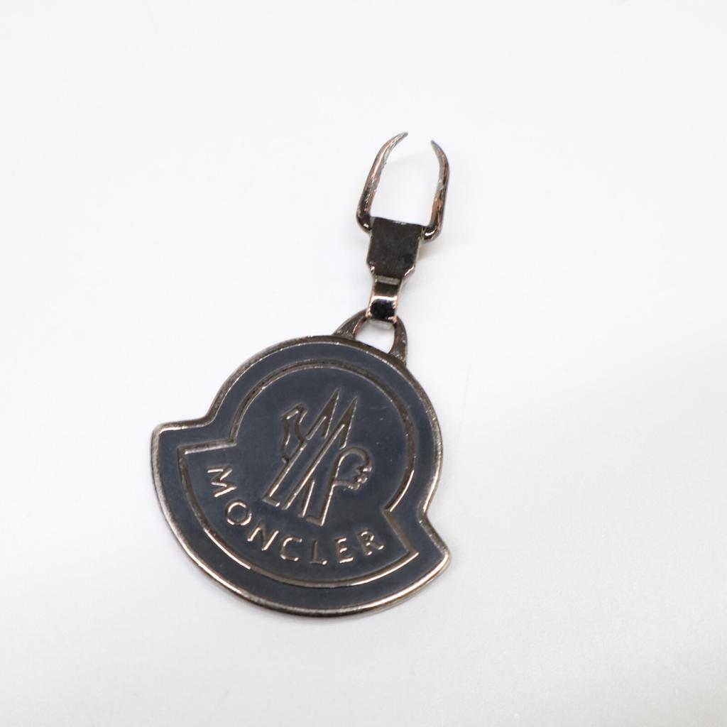 Moncler GERBOISE Down Coat 0 grayUsed