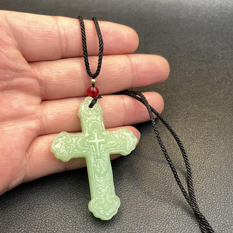 Imitation Green Jade Cross Pendant Necklace Hand-Carved High Quality Non-Irritating Jewelry for All Age Groups Gifting