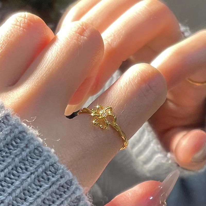 Shiny New In Fashion Hollow Out Flower Rings for Women Simple Light Luxury Classics Small Ring Adjustable Party Jewelry Gifts
