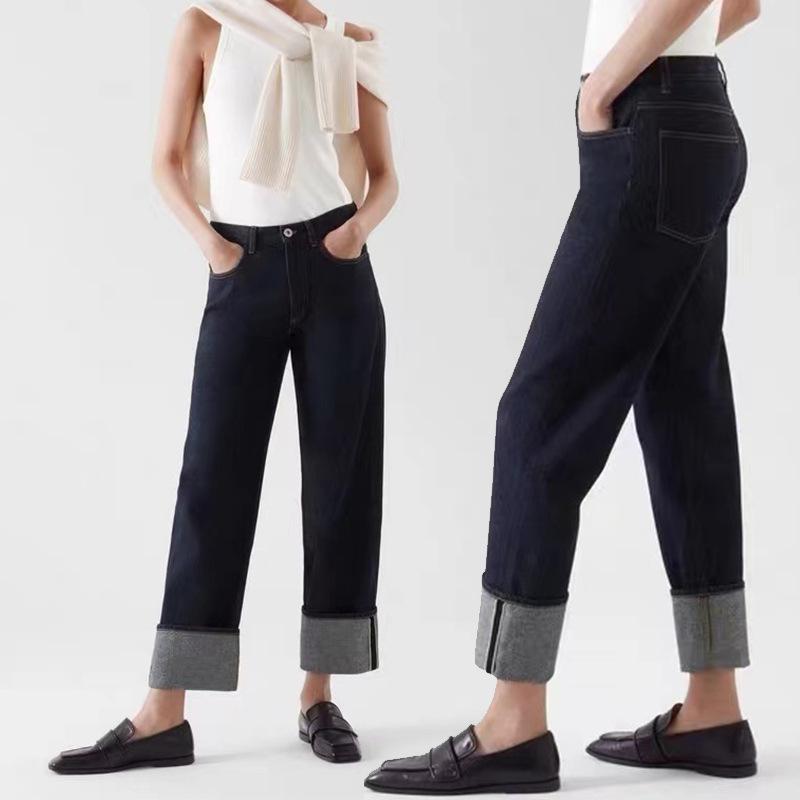 Okayama Selvedge Denim Jeans, Red Trim, Original Color, Dark Blue Cuffed Hem, Straight Leg, Slim Fit, Classic Retro Style.