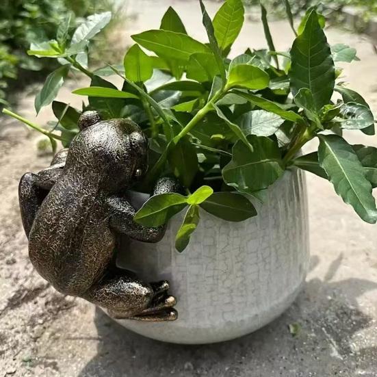 Frog Plant Pot Decoration Resin Easy to Install Statue Vintage Frog Ornament for Garden Patio Flower Pots