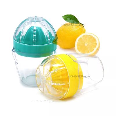 Lemon Squeezer With Lid Plastic Manual Lemon Juicer Orange Press Cup Citrus Squeezer with Pour Spout Fruit Tools Juice Squeezer