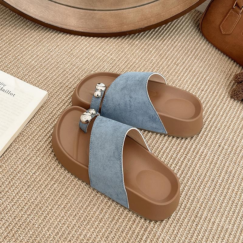 Niche Metal Toe Slippers Women's Summer Wear 2025 New French Flat Sandals Beach Sandals Women
