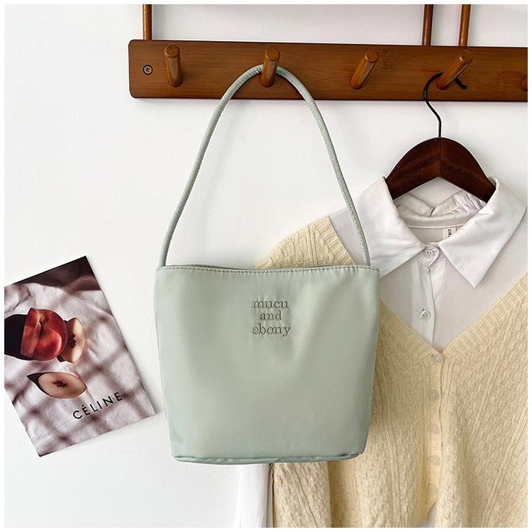 Korean Women's Versatile Nylon Handbag: Simple, Casual Underarm Gift for Birthdays & Weddings