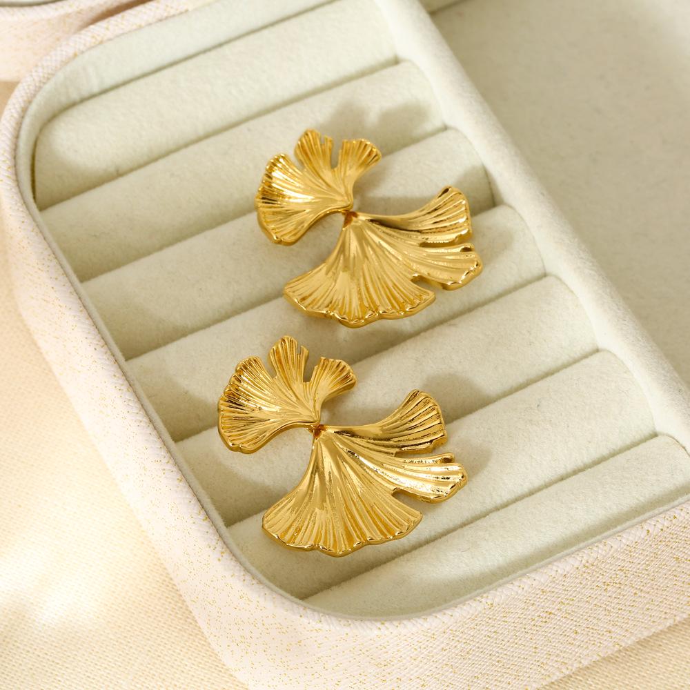 

Elegant Geometric Maple Leaf Earrings: 16K Gold-Plated Stainless Steel for Women