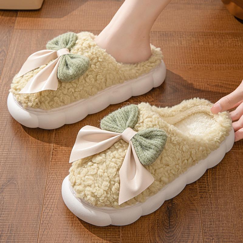 Cotton Slippers Ladies 2025 Winter New Velvet Warm Cotton Drag Girl Bow Cotton Shoes Panda