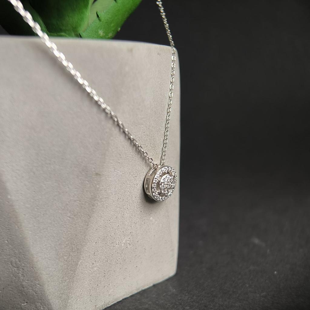 Silver Necklace with Cubic Zirconia, Item Weight 2.23 G (2184393)