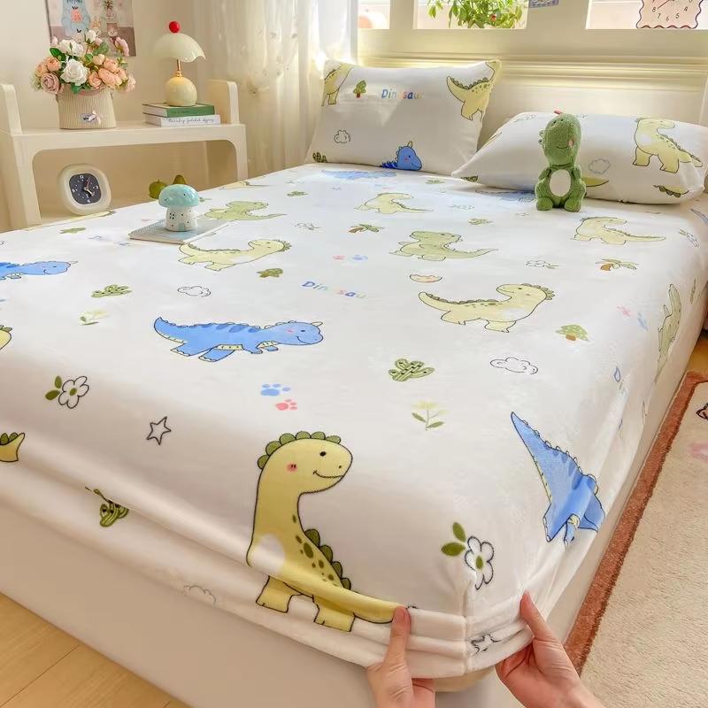

WOSTAR Winter warm plush fitted sheet elastic mattress cover fluffy coral fleece bed linens couple luxury double bed king size Pillowcase No sheet