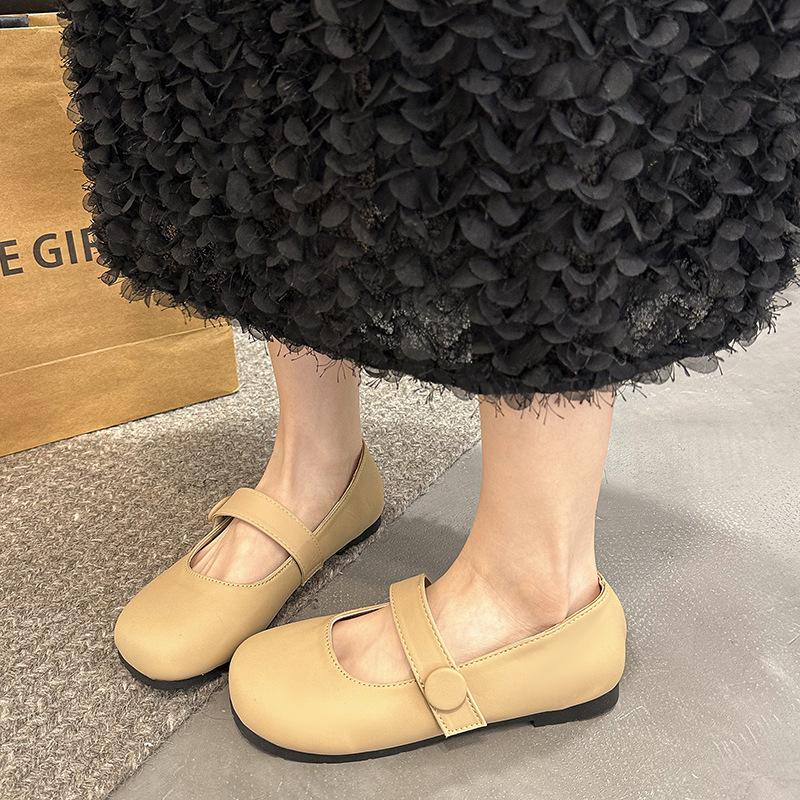 Fashion temperament round head versatile flat bottom shallow mouth single shoes women's 2025 new spring and autumn soft sole Velcro Mary Jane shoes