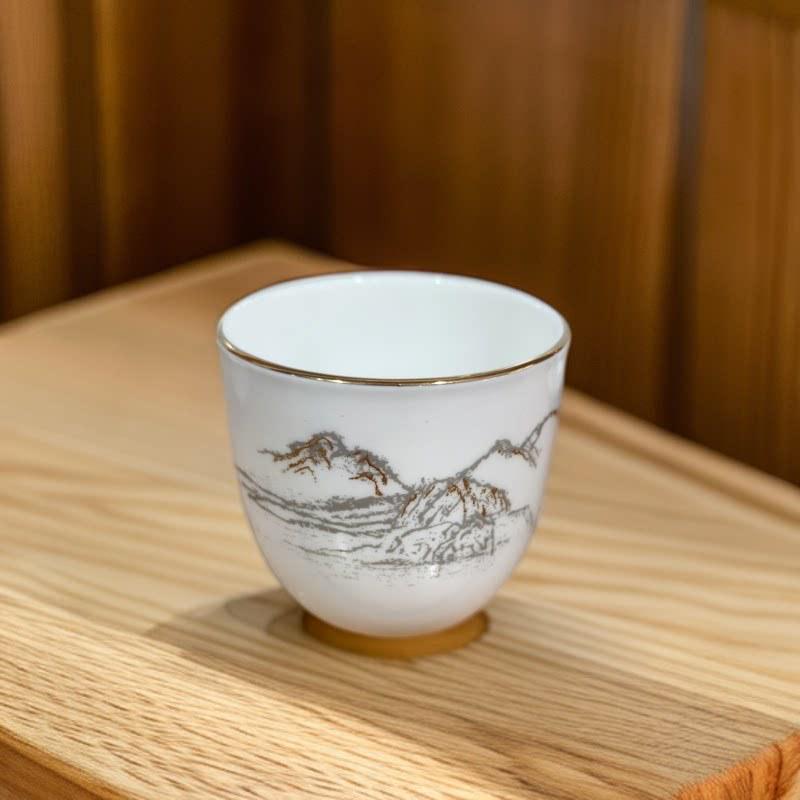 Luxury Gold Rim Bone China Tableware Set: Elegant Ceramic Plates, Bowls, and Dishes for Home and Hospitality Use