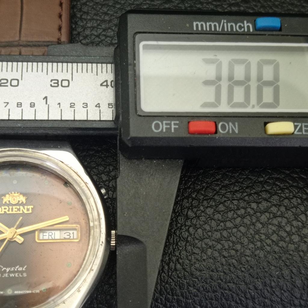 USED VINTAGE ORIENT CRYSTAL AUTOMATIC JAPAN MENS ORIGINAL DIAL WATCH a702252-5 R123-a702252