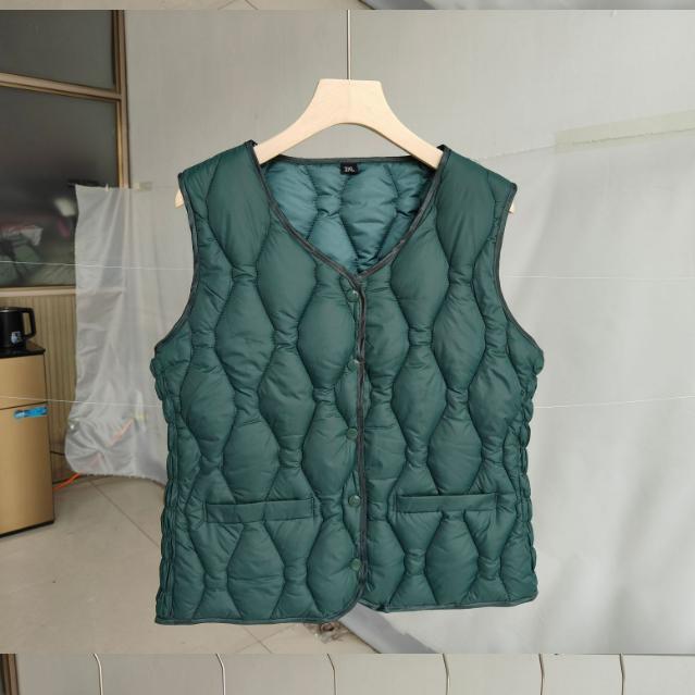 Autumn and Winter Design Sense Literary Women's Stand-up Collar Short Diamond-shaped Vest Outer Wear Vest Jacket