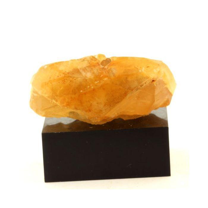 Pierres et Minéraux. Calcite. 439.0 ct. La Sambre Quarry, Landelies, Belgique.