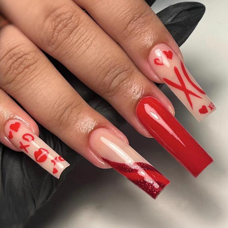 Wear nail piece Valentine s Day hypotenuse red French love lip print red wear nail manicure wear nail