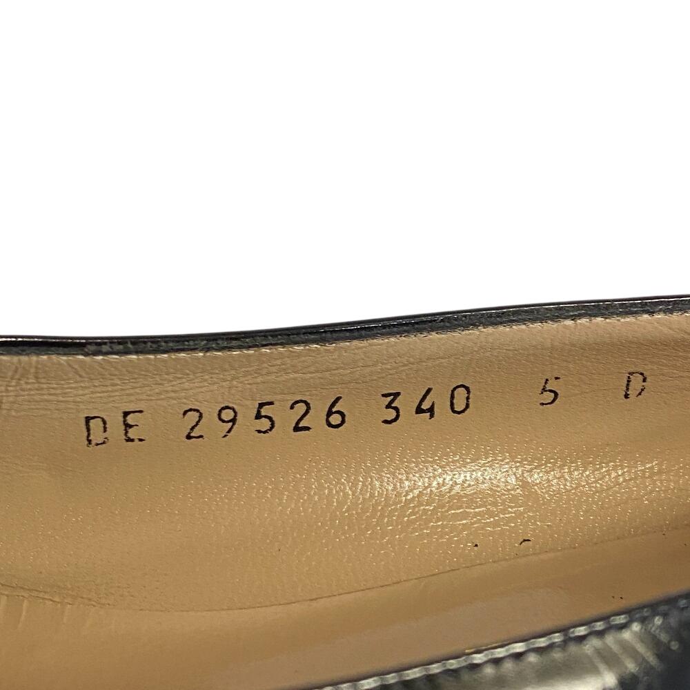 Salvatore Ferragamo Patent leather pumps black Patent leather Women Used