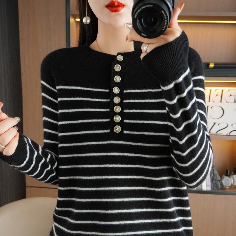 Multi-button Round Neck Bottoming Shirt for Women In Autumn and Winter, All-match Sweater, Loose Striped Andy Velvet Warm Top, Knitted Style