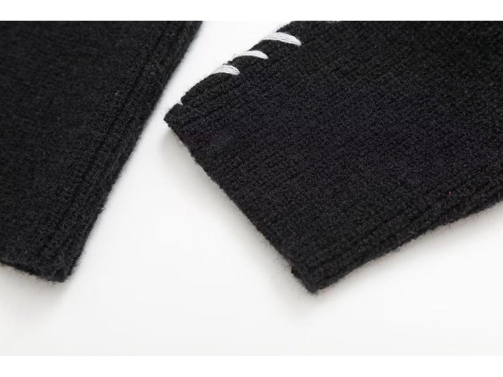 Spring Chic Color Block Round Neck Sweater - Versatile Knitwear with Patchwork Design for Warmth