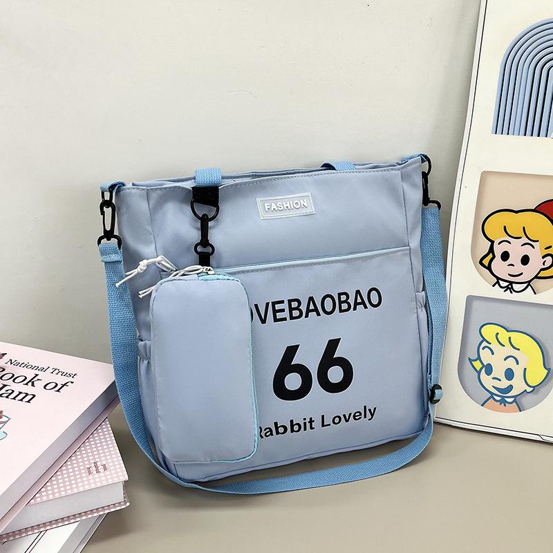 Large Capacity Canvas Bag, Student Make-Up Bag, Casual Versatile Printed Letter Shoulder Bag, Literary Women'S Mother And Child Bag