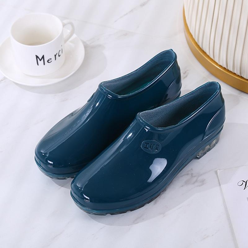 Ladies' Fashionable Outdoor Anti Slip Low Top Rain Boots And Rubber Shoes
