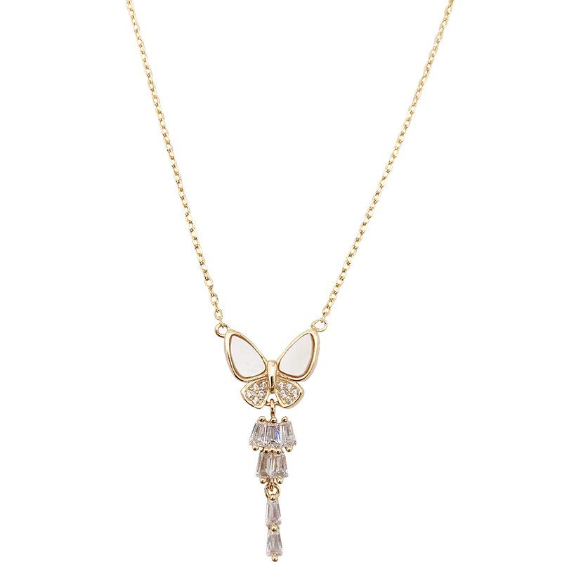 Natural Shell Butterfly Necklace with Exquisite Temperament, Retro Simple Light Luxury Niche Collarbone Chain