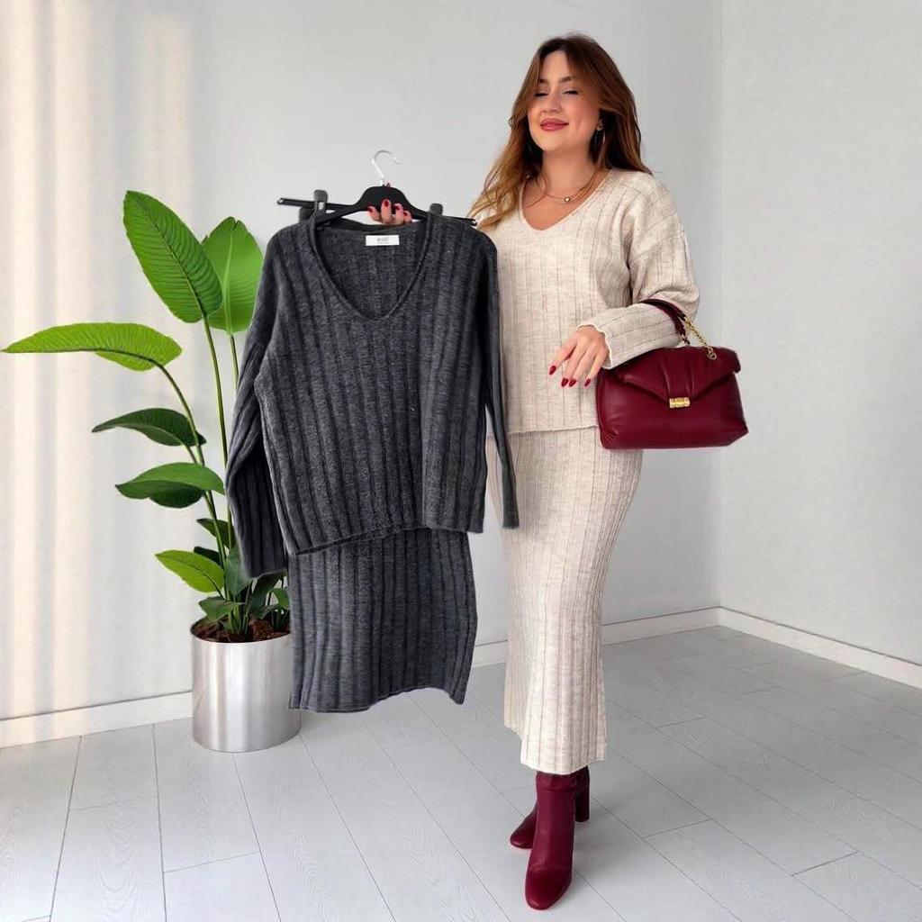 2025 Autumn Loose Knit Sweater & Versatile Midi Skirt Set