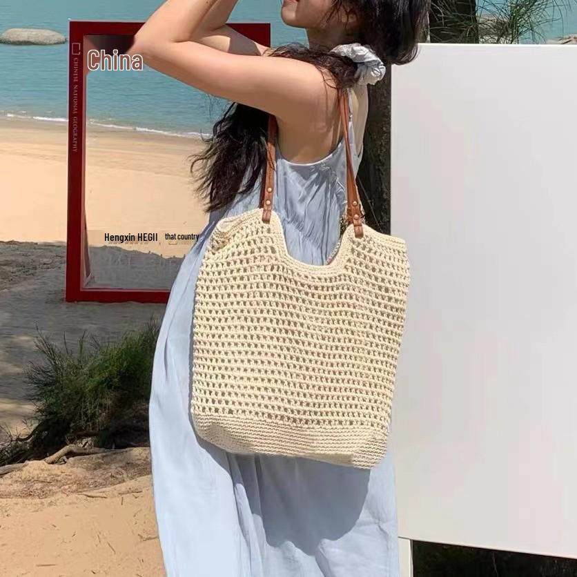 Summer Woven Shoulder Bag - Versatile & Spacious Beach Vacation Tote