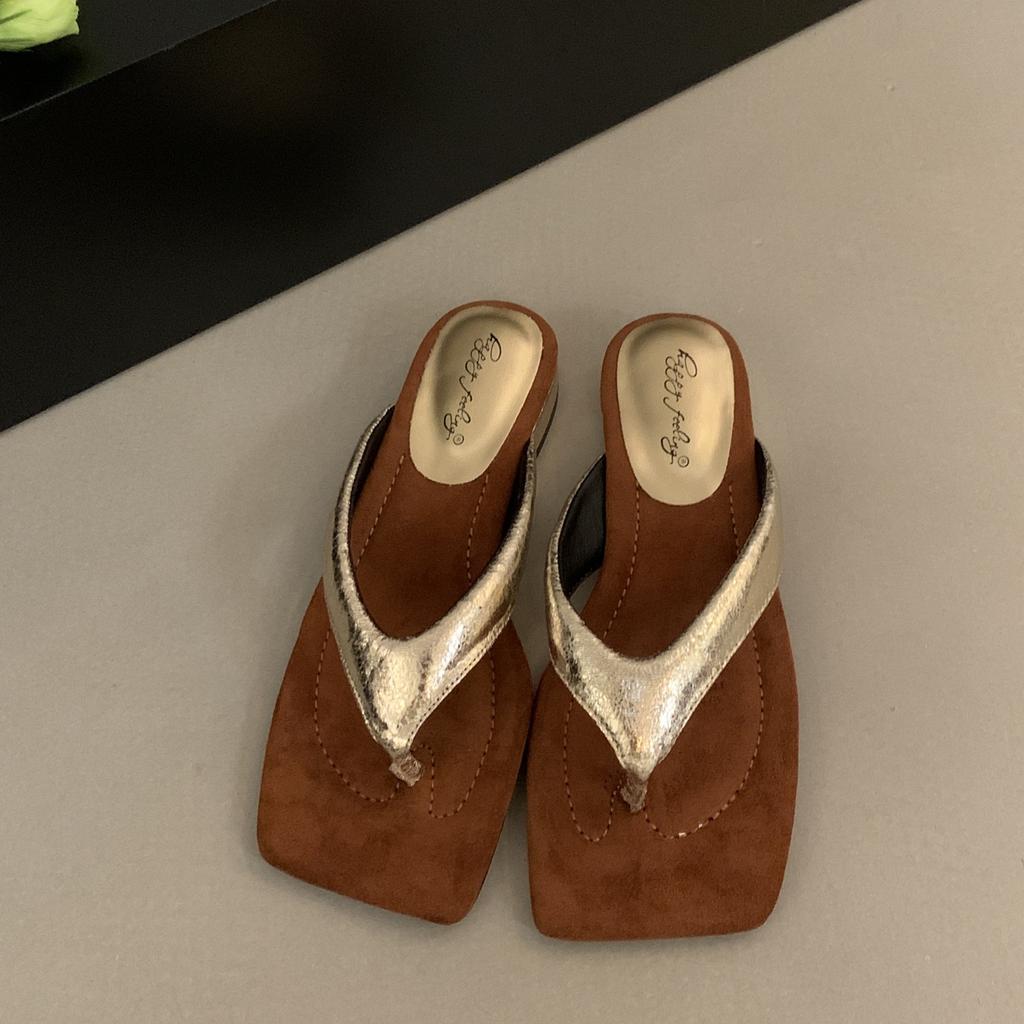 Moda Bailamos 2025 Lato Damskie Klapki Moda Wąski Pasek Damskie Kwadratowy Obcas Zewnętrzne Sandały do Sukienki Eleganckie Klapki Plażowe