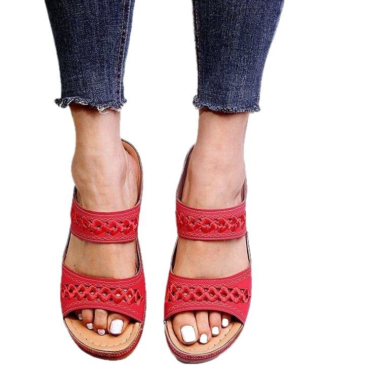 European and American foreign trade large size slope heel thick bottom hollow slippers women's round head light casual one-pedal sewing line slippers