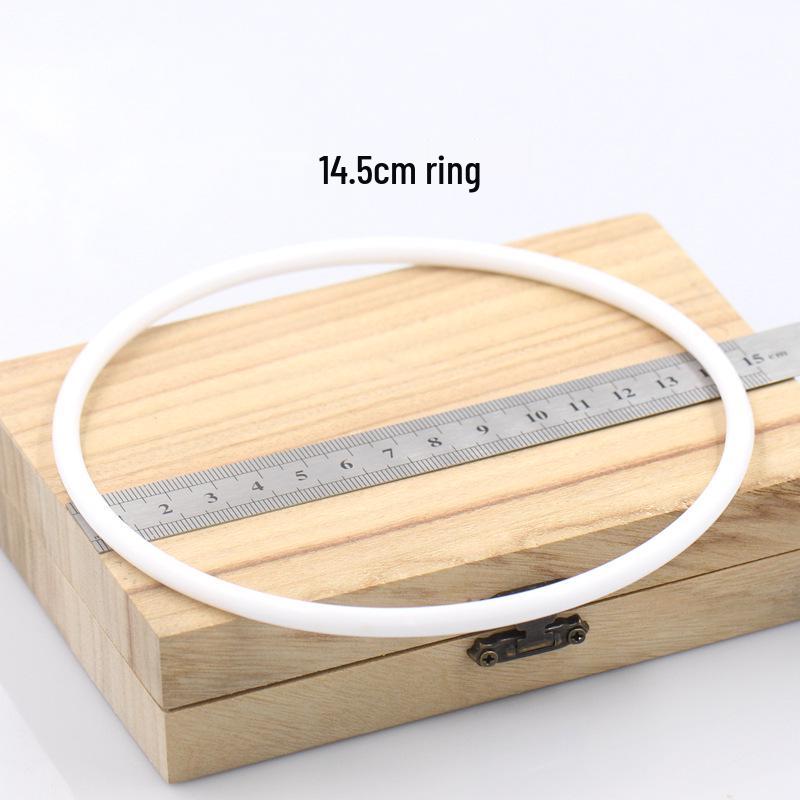 White Round Heart-shaped Plastic Ring for DIY Crafts and Dreamcatchers