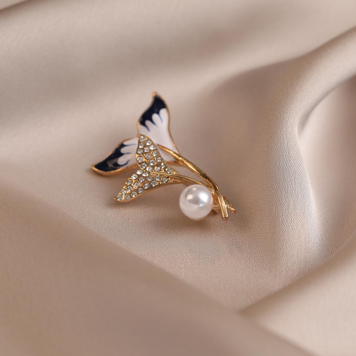 

Брошь Рыбий хвост с жемчугом, ощущение роскоши, высококлассная элегантная женская брошь, корсаж для пальто с аксессуарами