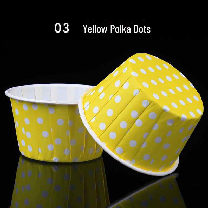 High-Temperature Polka Dot Baking Cups with Coated Rolled Edges