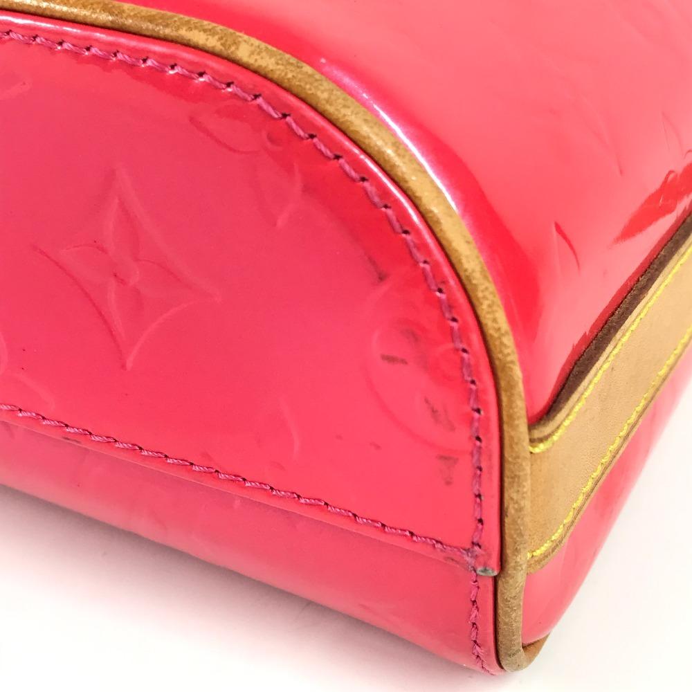 Louis Vuitton M91259 MonogramVernis Sullivan Vertical Pochette Shoulder Bag