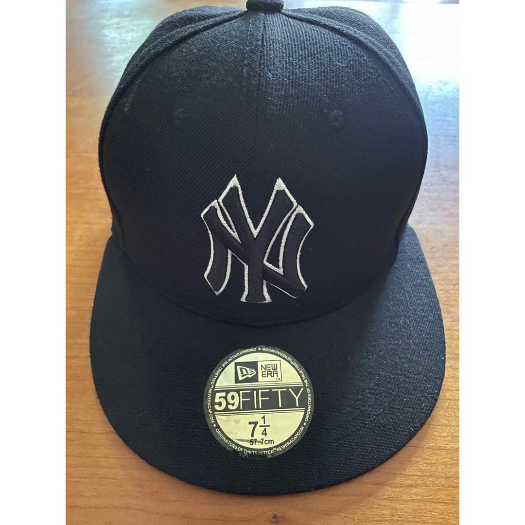 Used NEW ERA 59FIFTY NY Yankees Cap 7 1/4