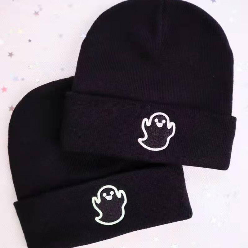 European and American Popular Autumn and Winter Fashion for Men and Women Ghost Ghost Embroidered Knit Hat for Cycling, Warm Woolen Hat for Outdoor