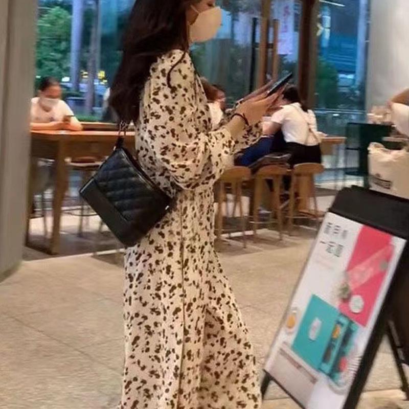 Women's 2024 V-Neck Floral Retro French Tea Break Dress - Autumn/Winter Collection