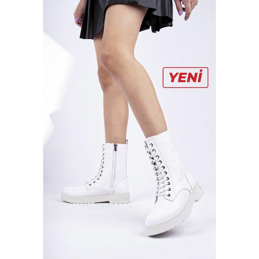Women's Genuine Leather Thick Outsole Winter Boots