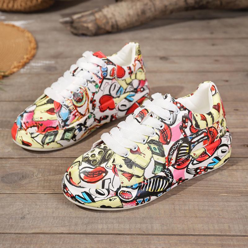 European and American New Large-size Board Shoes Painted Letter Printing Thick-soled Lace-up Round Head Sports Shoes