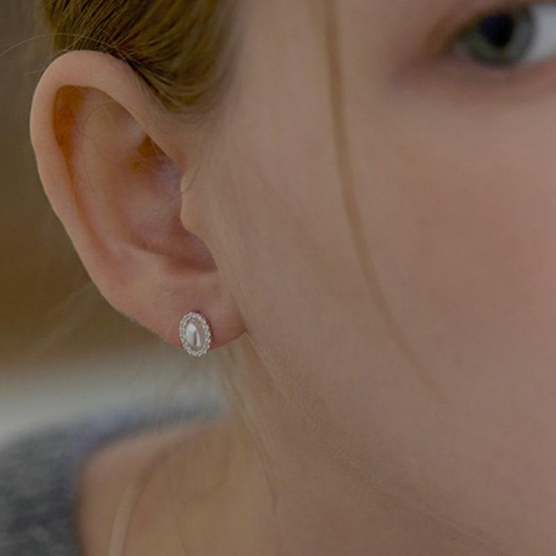 Lewe Oval Pearl Clear Earring