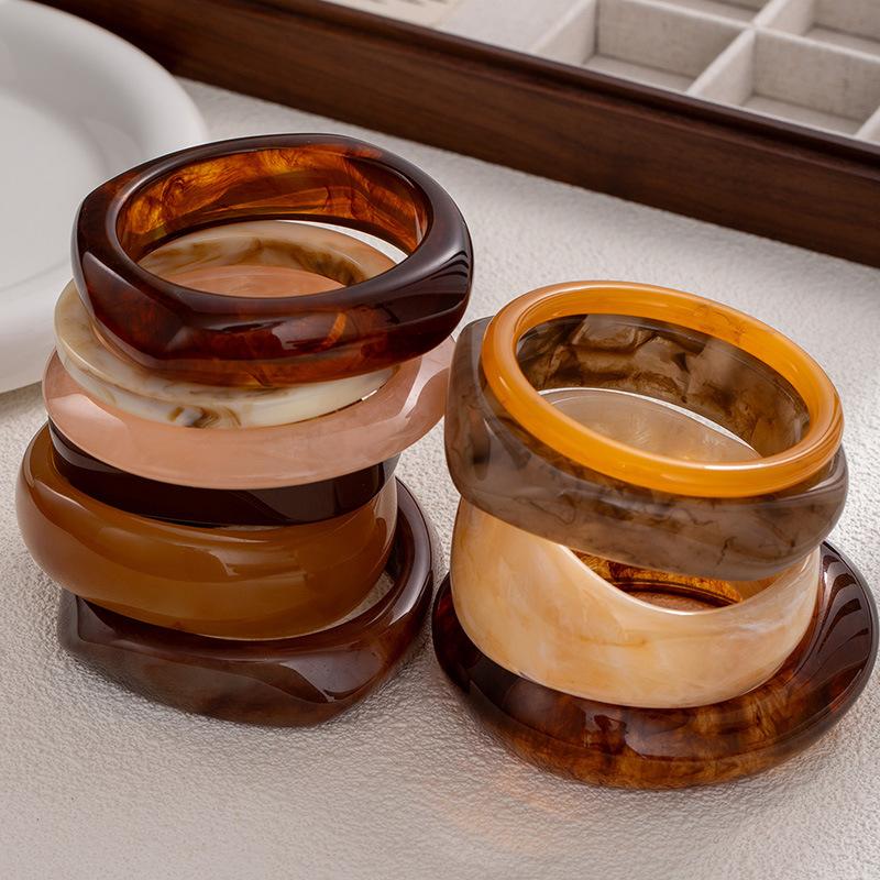 Smudge Irregular Resin Bracelet Women'S Retro Simple High-End Bracelet Wind Versatile Jewelry