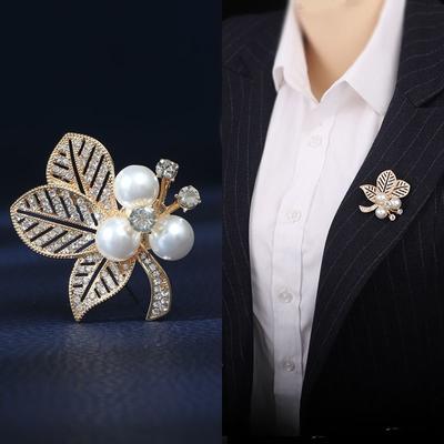 Korean Personality Antique Leaf Pearl Brooch Femininity Suit Decorative Pin Brooch Brooch Women'S Fashion Diamond-Encrusted Brooch