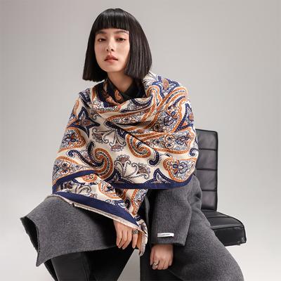 Accessori – Sciarpe e foulard
