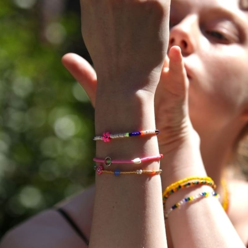 BONBEAU Soft Color Flower Beads Mix Bracelet Layered Flower Bead Bracelet 3 Colors