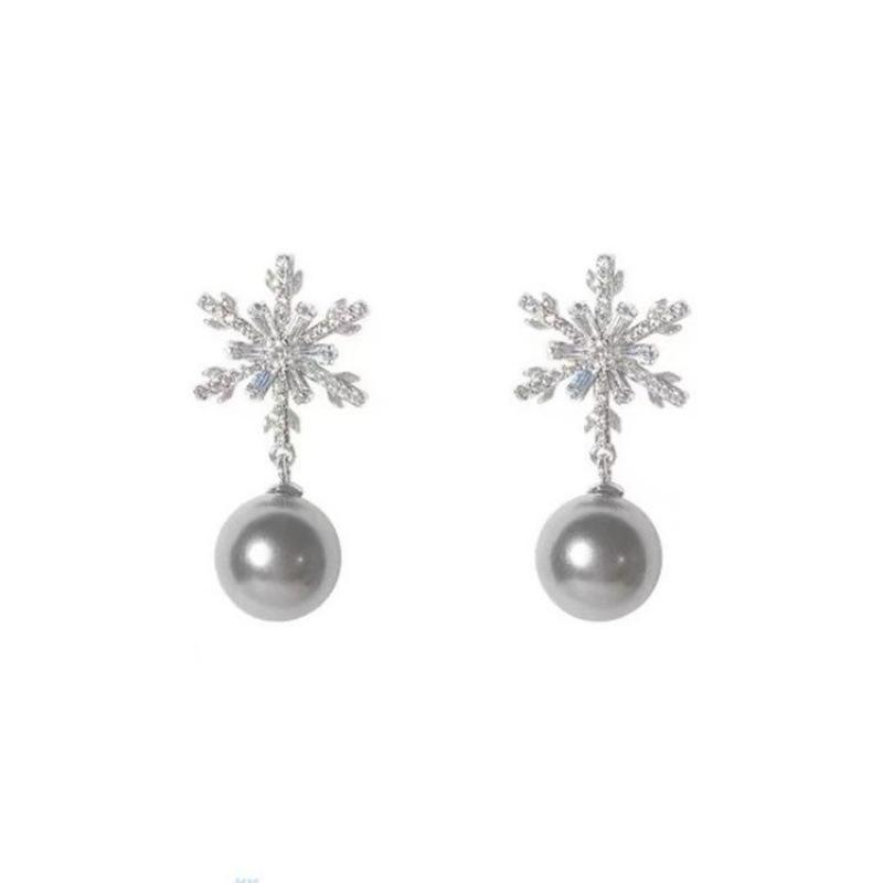 Exquisite Zircon Snowflake & Christmas Tree Stud Earrings