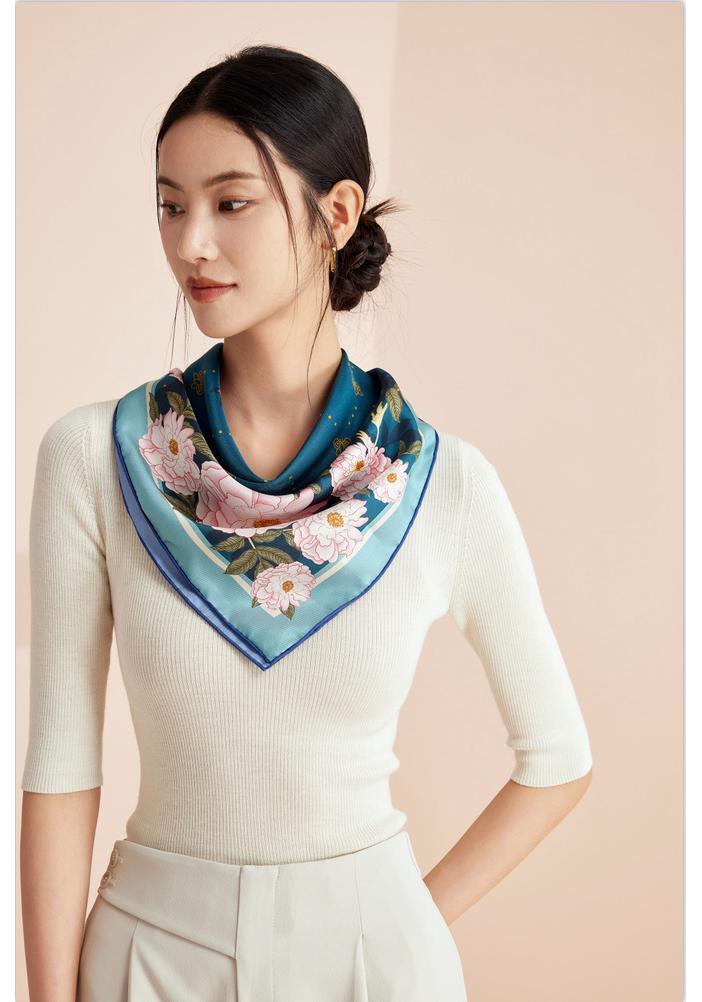Luxury Mulberry Silk 70cm Square Scarf - Perfect Custom Gift for Mother's Day or Teacher's Day